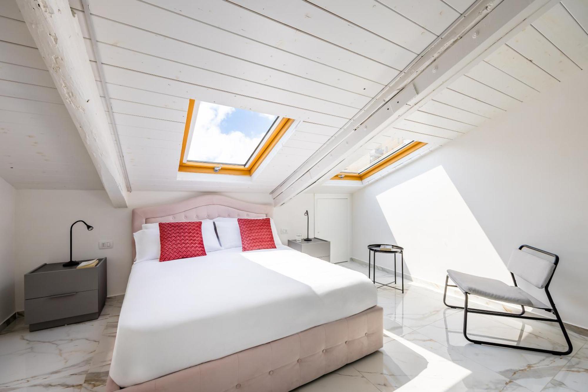 Sloping Roof In The Center Of *